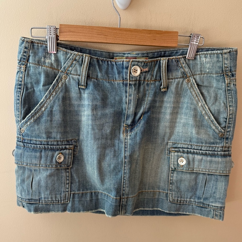 Old Navy Y2K ultra low rise cargo mini denim skirt women's size 8